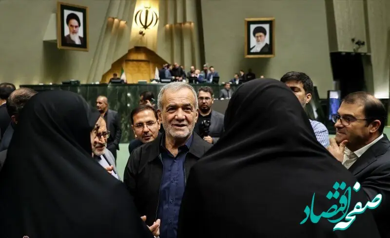 این ۳ عکس خاص از واکنش مسعود پزشکیان به تبریک گفتن این نمایندگان زن مجلس حسابی ترکوند! 