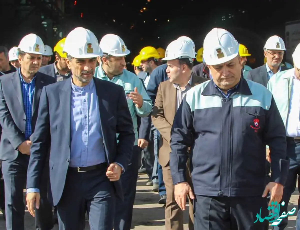 آغاز ریل گذاری خط 3 قطار شهری مشهد با ریل ذوب آهن اصفهان