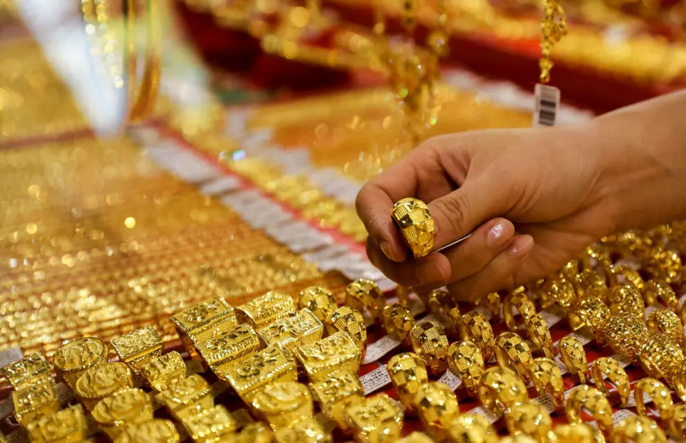 پیش بینی قیمت طلا در اردیبهشت ۱۴۰۳: نوسانات در میان ابهامات