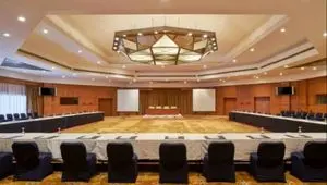 سرخط جنجالی: ناسزاگویی روزنامه فرهیختگان به روحانی