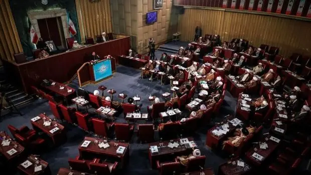 چند درصد اعضای مجلس خبرگان به رهبری آیت الله سید مجتبی خامنه ای رأی دادند؟ 