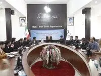 صدور کارت ماکووندی و عضویت شهروندان در شرکت های سهامی عام نخستین اقدام منطقه آزاد ماکو در راستای تحقق شعار سال