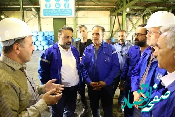 بازدید سرزده مدیرعامل پتروشیمی شازند از برخی واحدهای مجتمع