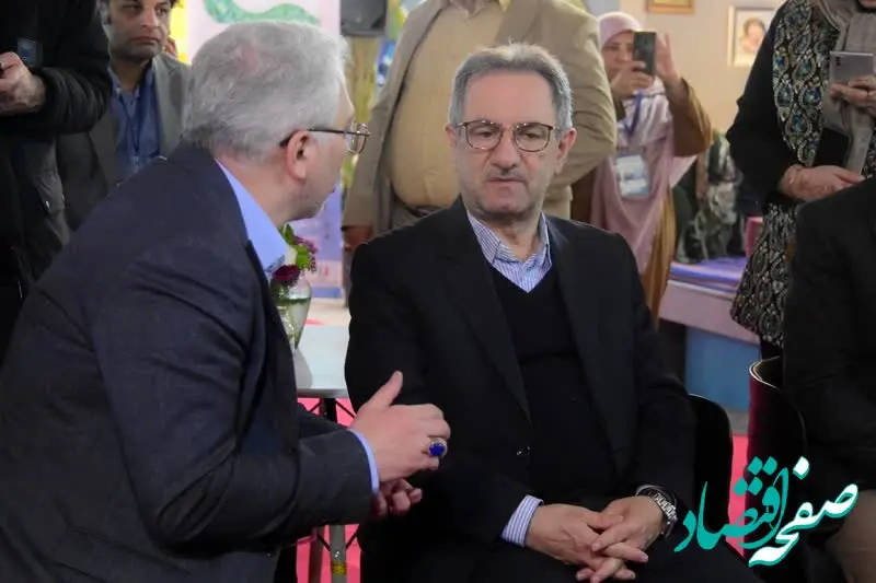 بازدید معاون گردشگری وزارت میراث فرهنگی از غرفه منطقه آزاد اروند در نمایشگاه بین‌المللی گردشگری تهران