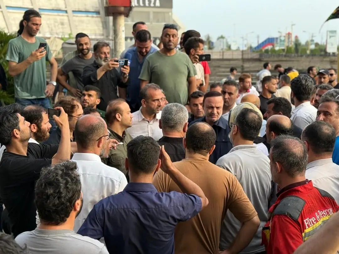 بازدید میدانی دبیر شورای‌عالی مناطق آزاد از محل آتش‌سوزی در منطقه آزاد انزلی