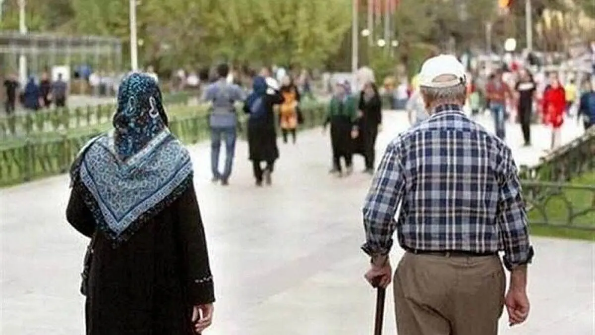 این زنان می‌توانند دو مستمری بازنشستگی را همزمان دریافت کنند + جزئیات