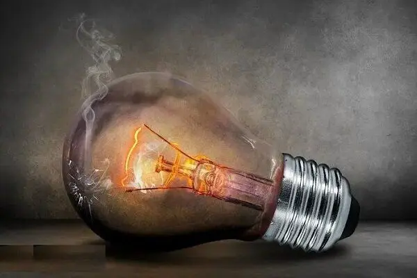 اصابت پرتابه آمریکا و اسرائیل سبب قطعی برق مناطقی از البرز شد