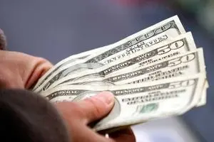 قیمت دلار آمریکا امروز یکشنبه ۱۸ خرداد ۱۴۰۴ اعلام شد | تحلیل بازار دلار و پیش‌بینی فردا ۱۹ خرداد