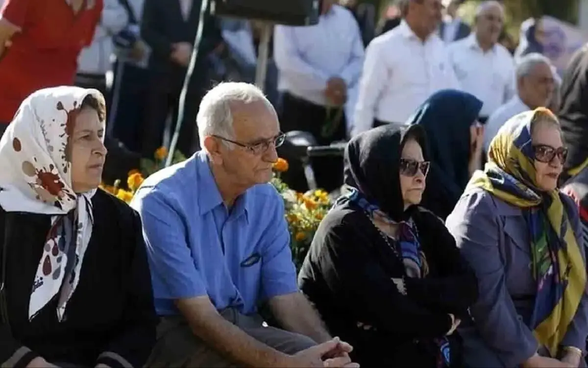 آخرین خبر از وام بازنشستگان و مستمری بگیران امروز ۱۰ تیر ۱۴۰۴ | آغاز مرحله دوم واریز وام بازنشستگان تامین اجتماعی