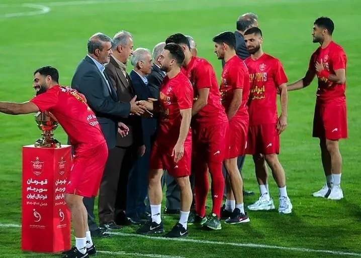 اوضاع پرسپولیس قمر در عقرب شد ! / خبر بد درویش برای بازیکنان 