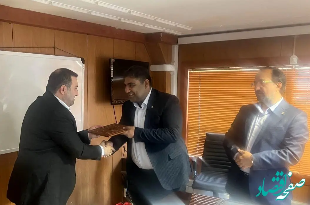 بانک صنعت و معدن در مسیر رونق تولید و توسعه اشتغال یزد/ معارفه سرپرست جدید این بانک در استان