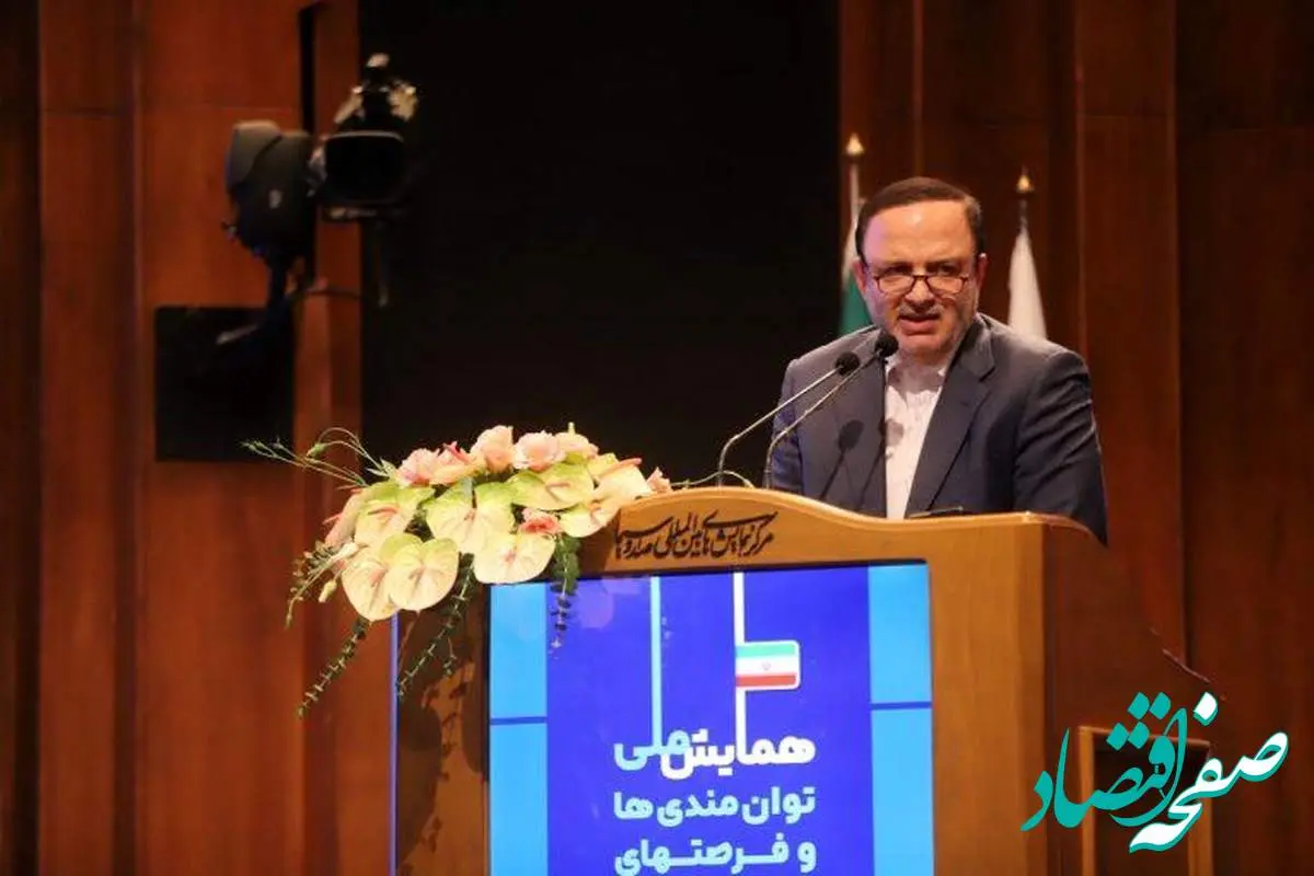 بازگشت مزیت‌های قانونی و توسعه مناطق آزاد، راهبرد اصلی دولت چهاردهم