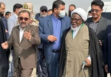 حضور شیخ زکزاکی و همسرش در مشهد | واکنش مردم چه بود؟ | + عکس