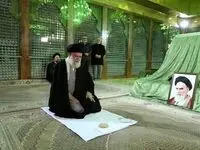 حضور رهبر انقلاب حضرت آیت الله خامنه‌ای در مرقد بنیانگذار جمهوری اسلامی ایران