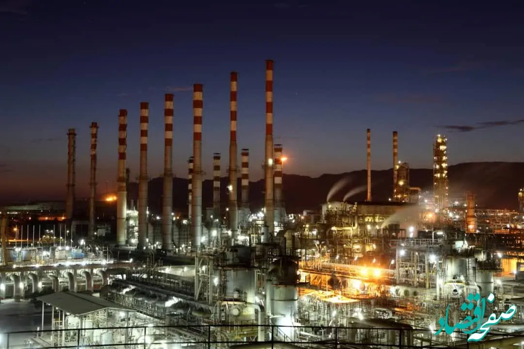 عملکرد درخشان شبندر در سال ۱۴۰۴؛ بازدهی ۹۲٫۵ درصدی پالایش نفت بندرعباس و استقبال گسترده از سوی سرمایه‌گذاران حقیقی و حقوقی