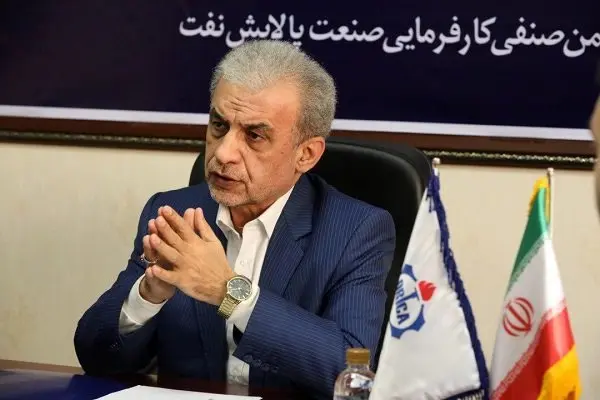 روغن سازها با لابیگری به دنبال سود بیشتر هستند/اگر می خواهید پالایشگاه ها نابود شوند، قیمت ها را دستوری کنید