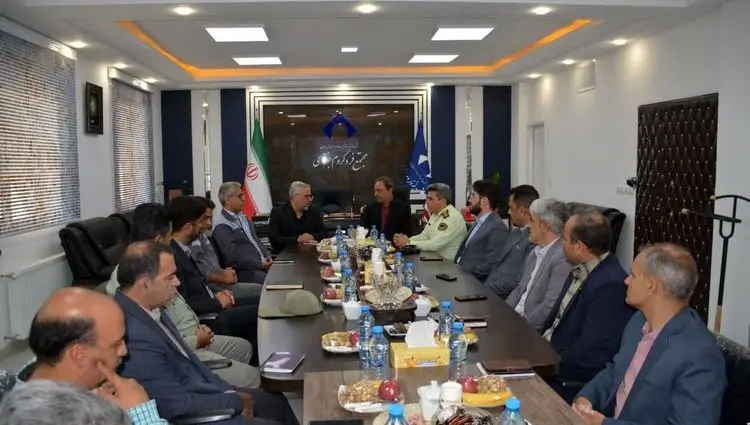 نشست فرماندار با مدیران مجتمع فروکروم جغتای مطرح شد:تاکید بر رفع چالش‌های انرژی، و کارگری برای دستیابی به توسعه پایدار