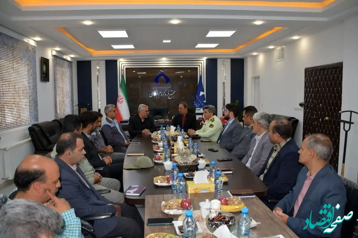 نشست فرماندار با مدیران مجتمع فروکروم جغتای مطرح شد:تاکید بر رفع چالش‌های انرژی، و کارگری برای دستیابی به توسعه پایدار