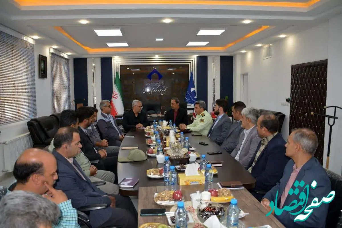 نشست فرماندار با مدیران مجتمع فروکروم جغتای مطرح شد:تاکید بر رفع چالشهای انرژی، و کارگری برای دستیابی به توسعه پایدار