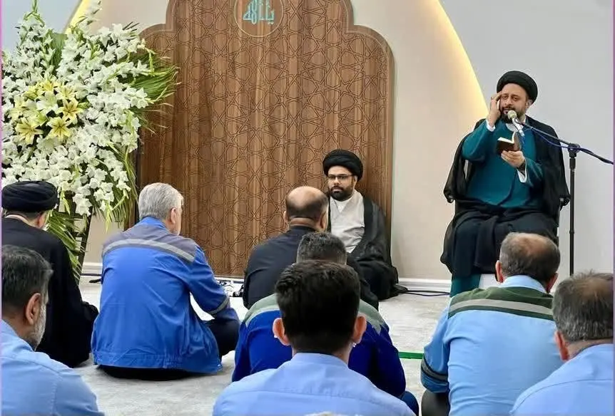 برگزاری مراسم گرامیداشت یاد و خاطره رییس جمهور محبوب و مردمی در پتروشیمی شهید تند گویان