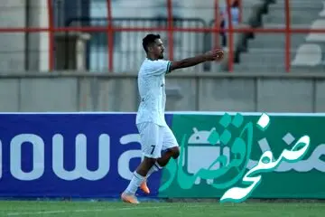 تصویر | مهاجم لیگ برتری به پرسپولیس نخ داد