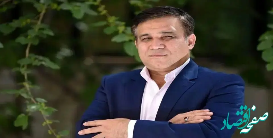 انتخابی دشوار در آبی‌پوشان: دو گزینهٔ بحث‌برانگیز تاجرنیا برای مدیرعاملی استقلال