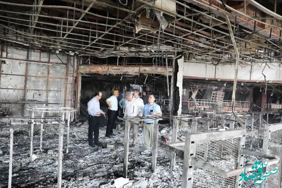 بازدید مشترک کارشناسان سازمان منطقه آزاد انزلی و نظام مهندسی گیلان از بنای مجتمع ونوس؛ بررسی دقیق استحکام سازه
