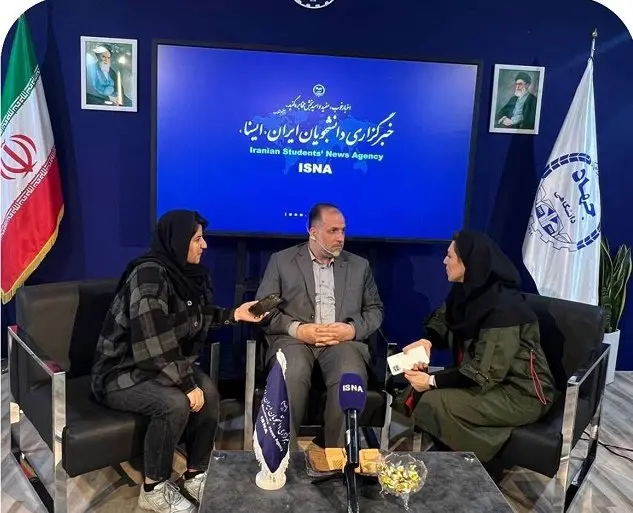 بازدید مدیرعامل صندوق تامین خسارت های بدنی از نمایشگاه رسانه های ایران
