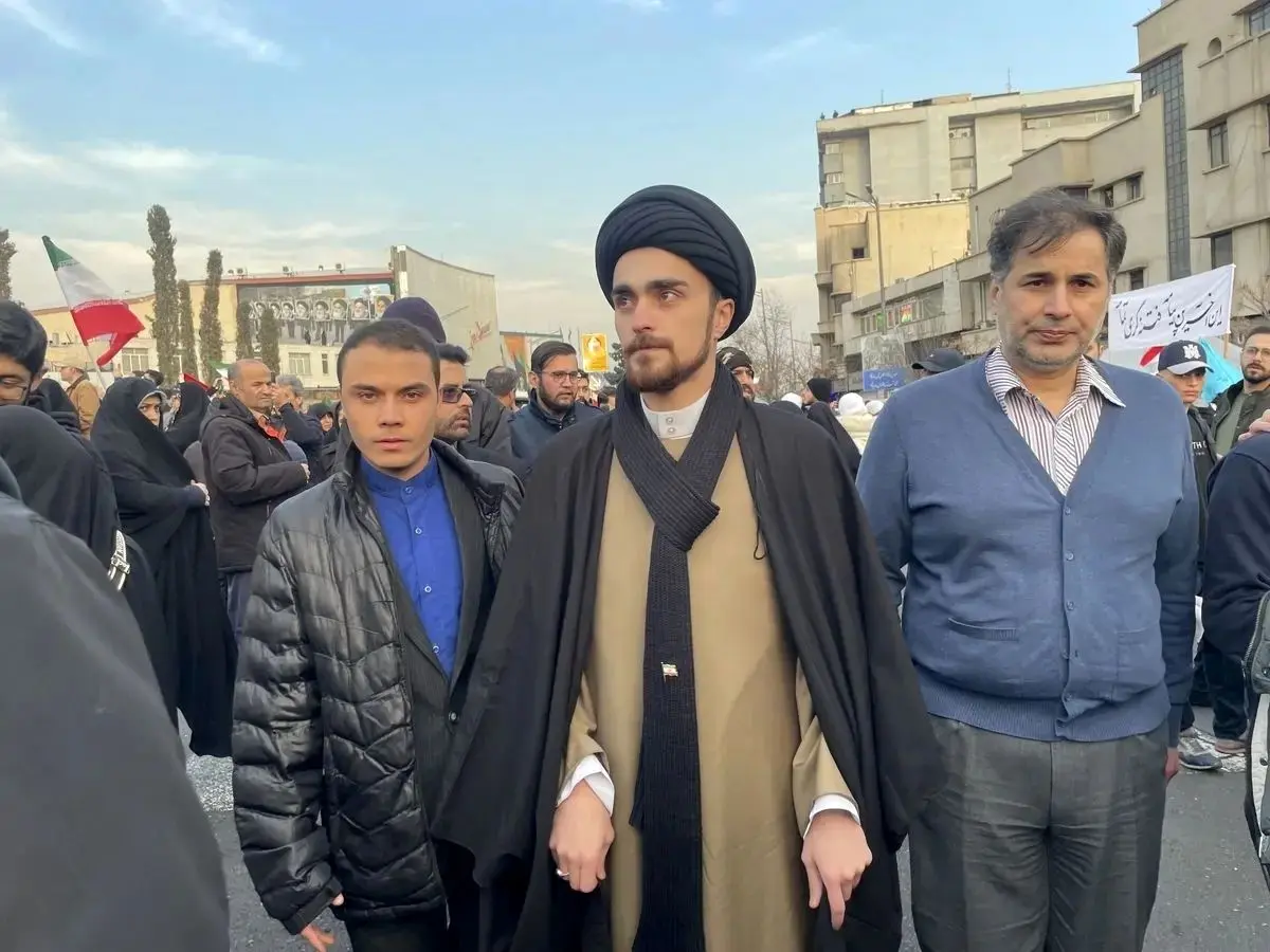 واکنش تند سید احمد خمینی: من هم معترضم!