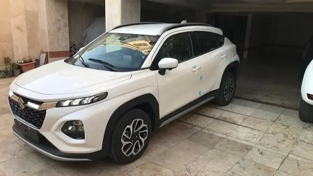 قیمت سوزوکی فرانکس هیبرید در بازار ایران اعلام شد
