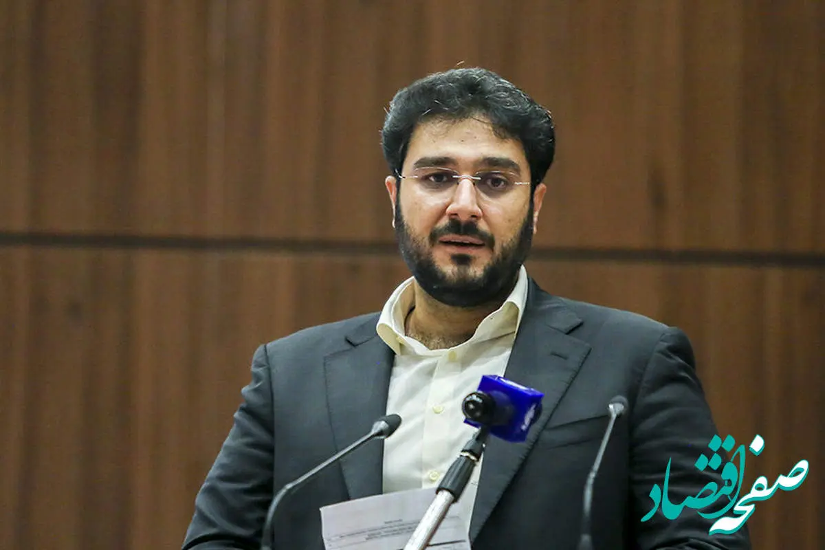 پاسداری از خون شهدا را در سنگر تولید ادامه میدهیم