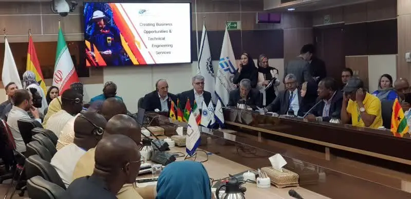 دیدار مشاور محترم ریاست جمهور در امور اقوام و اقلیت های دینی و مذهبی، ریاست هیات مدیره و مدیرعامل سازمان منطقه آزاد چابهار و هیات همراه با هیات مدیره و مدیرعامل شرکت سپاد خراسان

