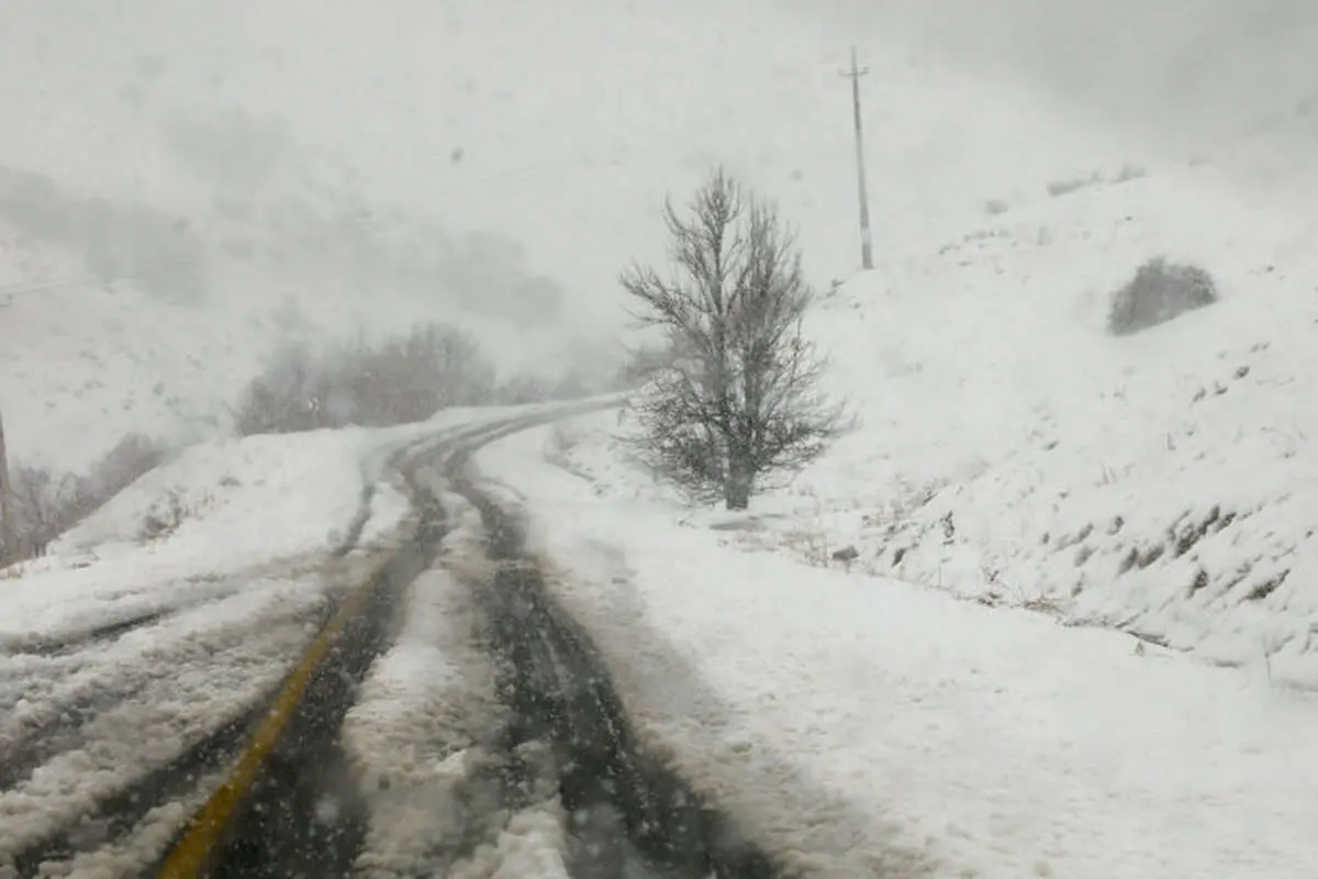 خبر فوری از آغاز بارش برف و باران در جاده های تهران 