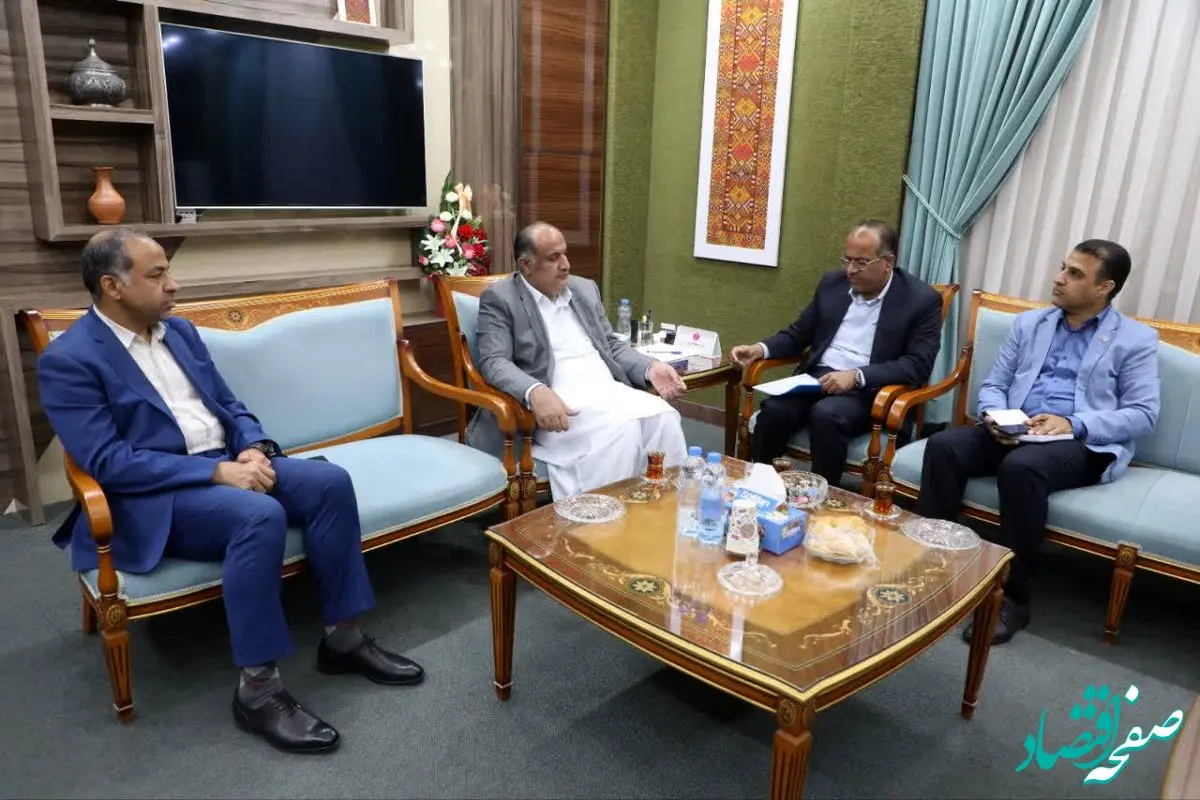 دیدار محسن حیدری مدیرکل هواشناسی استان سیستان و بلوچستان با محمد سعید اربابی رئیس هیات مدیره و مدیرعامل سازمان منطقه آزاد چابهار