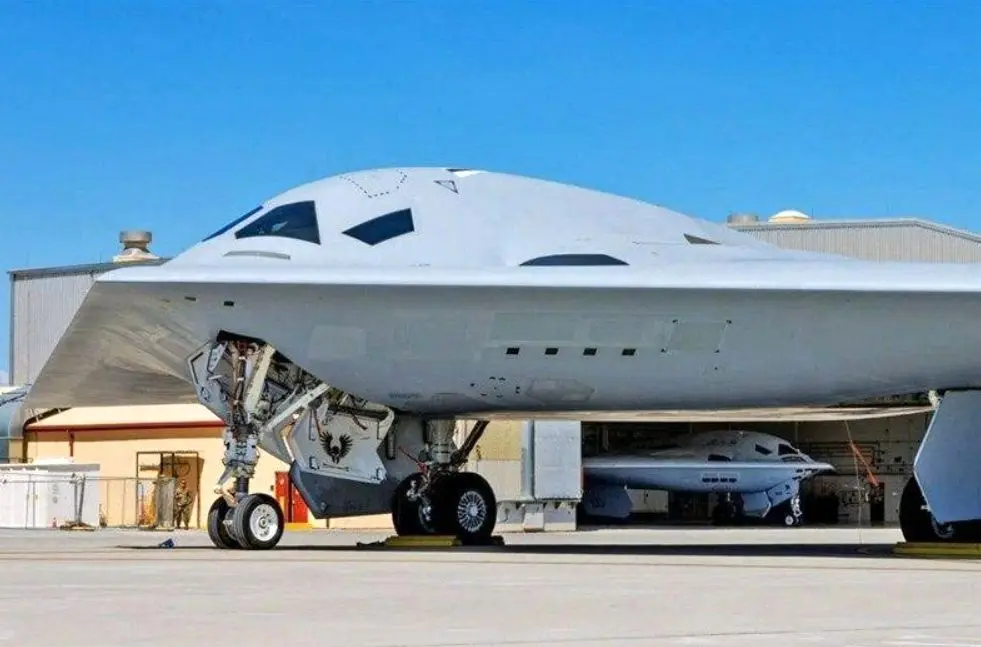 اختصاص ۴.۵ میلیارد دلار برای افزایش تولید بمب‌افکن B-21 Raider