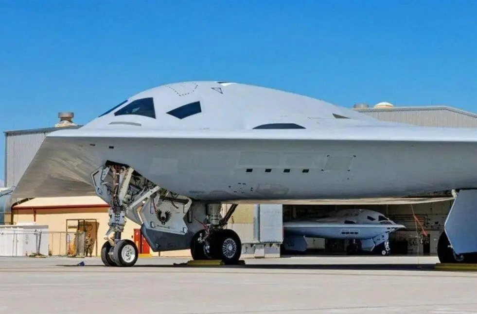 اختصاص ۴.۵ میلیارد دلار برای افزایش تولید بمب‌افکن B-21 Raider
