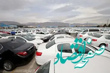 گرانی دلار چه بلایی بر سر قیمت خودرو آورد؟