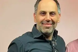 از سنگ اندازی واردات خودرو تا کسری ۸۵۰ همتی بودجه ۱۴۰۴