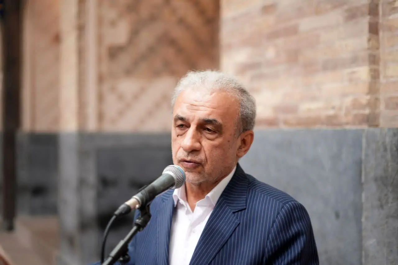 انجمن صنفی پالایش نفت، در کنار اهتمام به تولید و توسعه، خود را متعهد به گسترش فعالیت‌های فرهنگی و قرآنی می‌داند