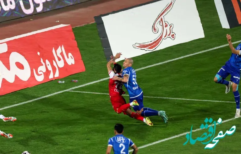 کارشناسی صحنه مشکوک به پنالتی پرسپولیس