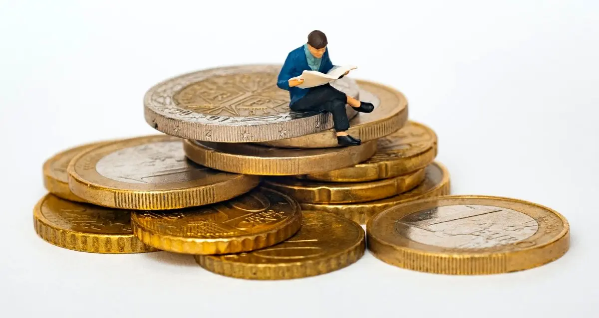 تفاوت ترید و سرمایه گذاری | کدام سرمایهگذاری در سال ۱۴۰۳ مناسب است؟