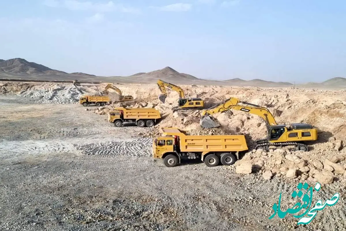 ویدئو: فعالیت شبانهروزی معدنکار باختر در معدن مس جانجا؛ ۱۲ میلیون تن باطلهبرداری تاکنون