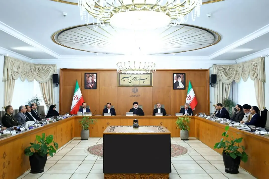 قدردانی رئیس‌جمهور از پیگیری‌های وزارت نفت برای جمع‌آوری گازهای مشعل

