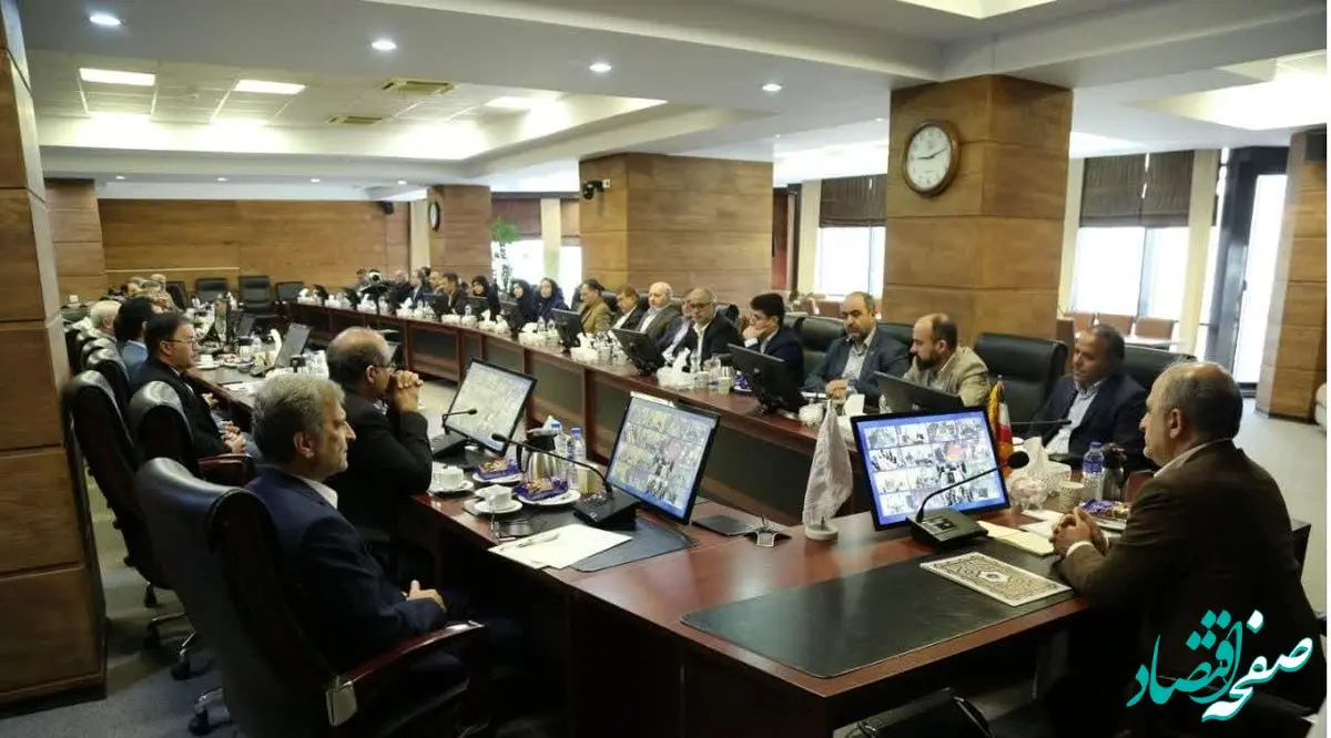 اعتماد و نظارت دو اصل کلیدی در خدمت‌رسانی به مردم