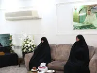 تصویر جدید از همسر شهید رئیسی و دختران عزادارش / این فرد هم بود