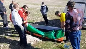 کشف پیکر دو غرق شده در سد بوطاهری هندیجان پس از عملیات نفس‌گیر امدادگران هلال‌احمر