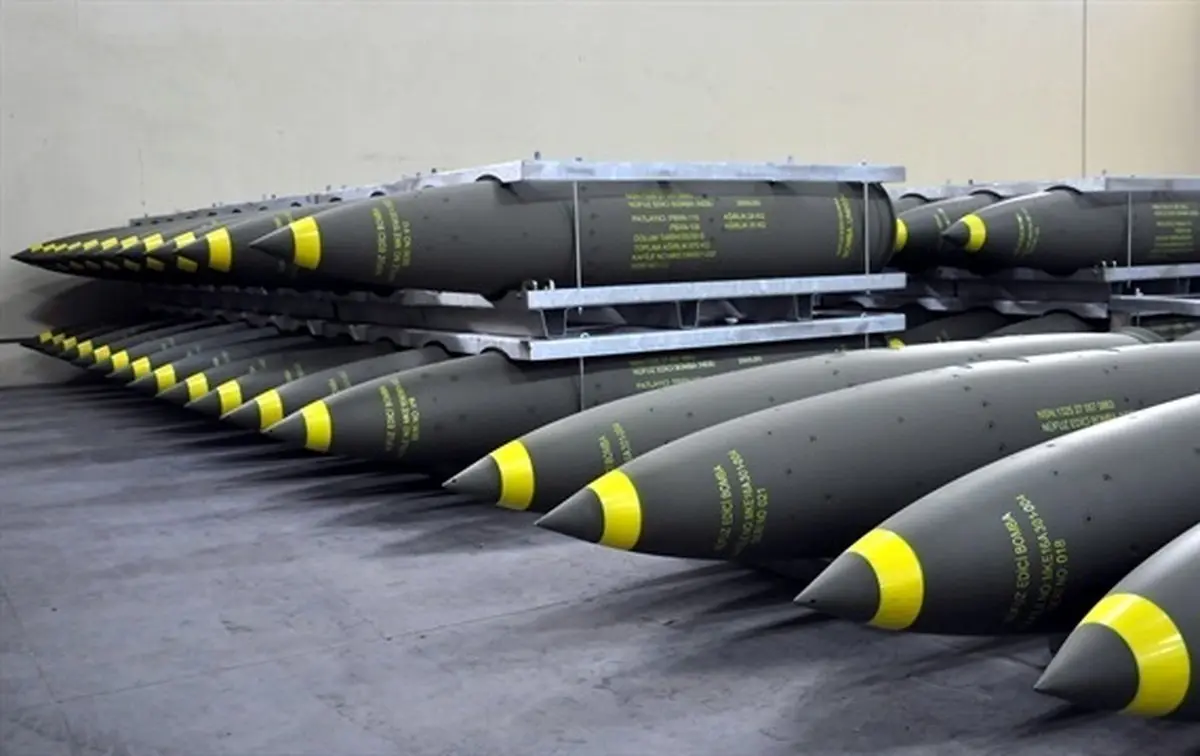 این دختر مغز متفکر بمب‌های سنگرشکن است | بانوی بمب‌ها را بشناسید + عکس