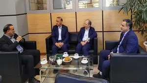 بازدید نماینده گناباد و بجستان از شعبه مشهد بانک توسعه صادرات ایران