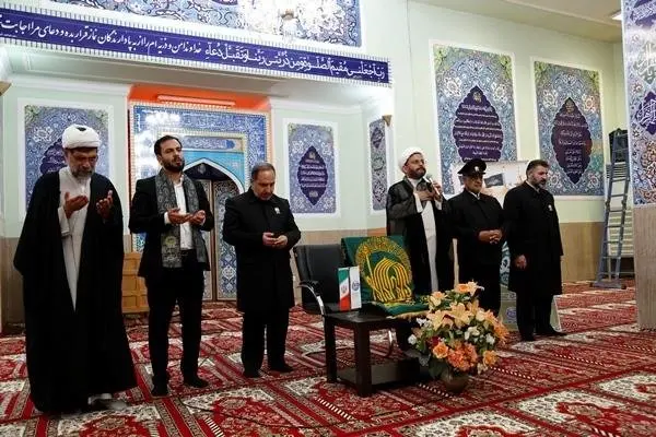 استقبال پرشور از خادمین آستان قدس رضوی در مجتمع پتروشیمی شازند