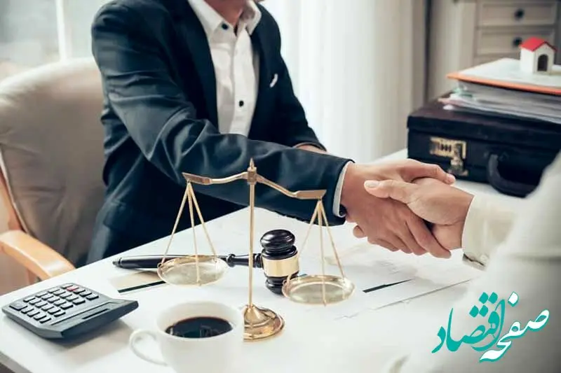 برای مراجعه به وکیل چه کار کنیم؟